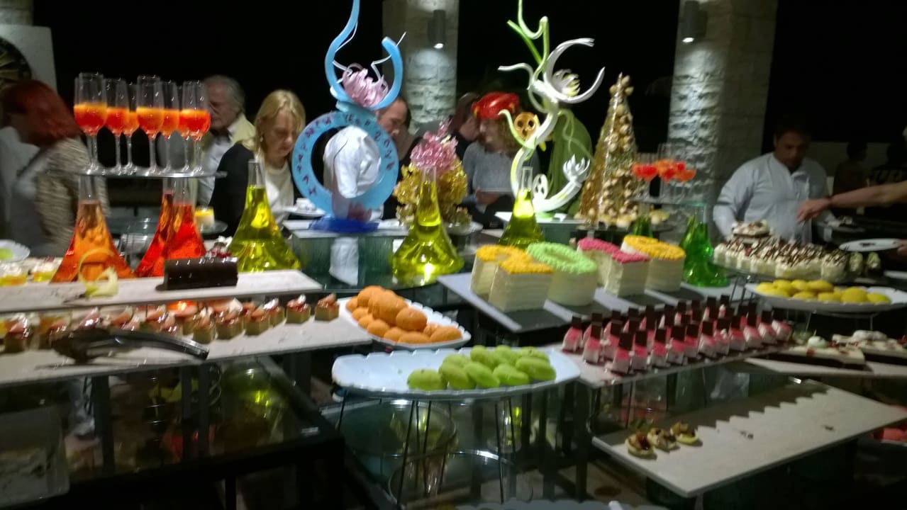 Silvesternachtischbüffet Wyndham Garden Salalah Mirbat