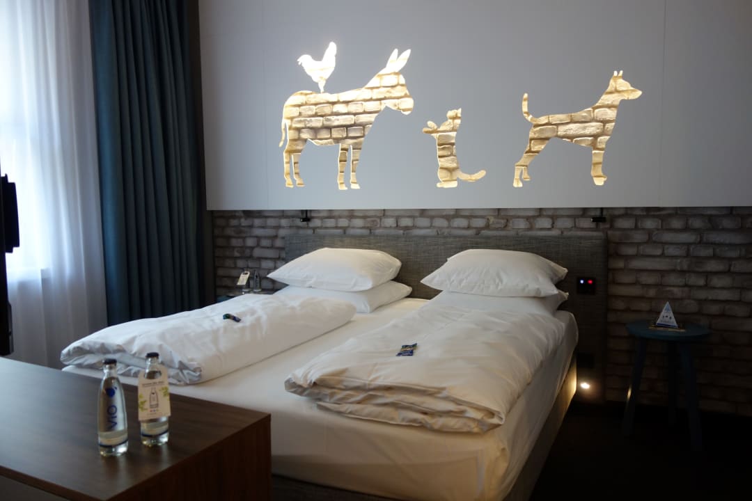 Zimmer H+ Hotel Bremen