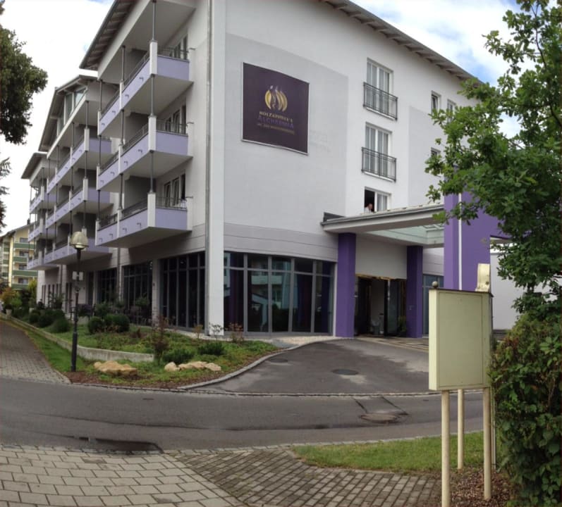 Neuer Holzapfel Hotel Holzapfel