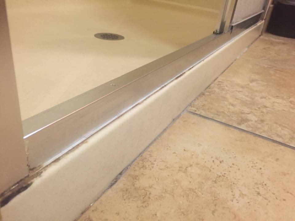 Die Aussenseite der Duschkabine Hotel Hampton Inn Sevierville