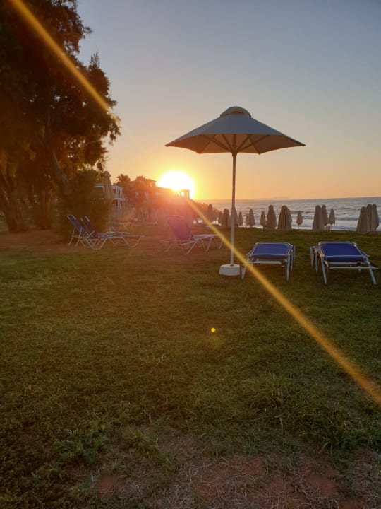 Strand Kernos Beach Hotel & Bungalows