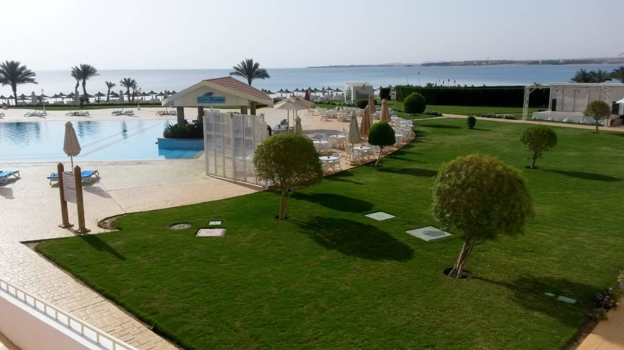 Out to sea Old Palace Resort Sahl Hasheesh