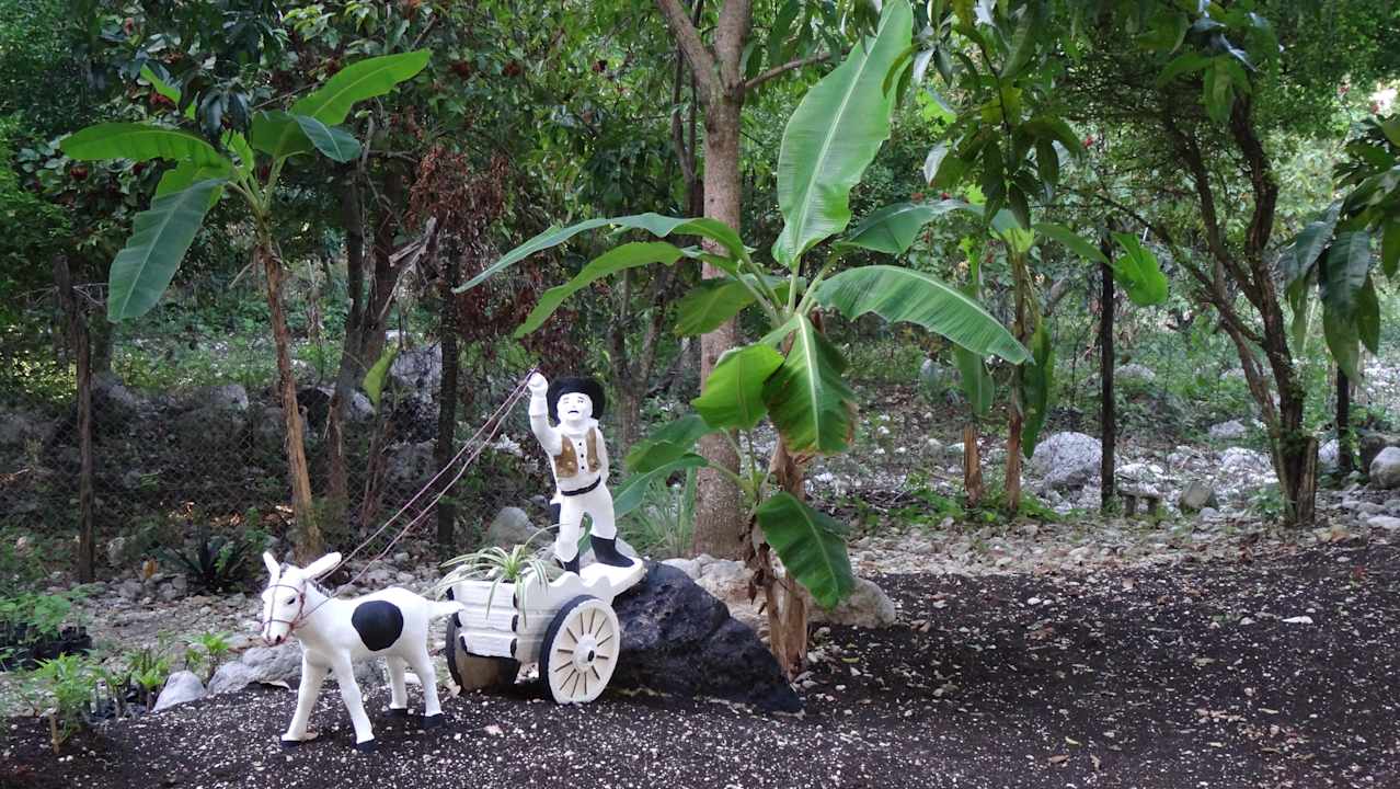 Gartenfigur Hotel Rancho Don Cesar