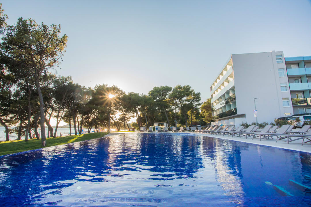 Pool Villas Arausana & Antonina