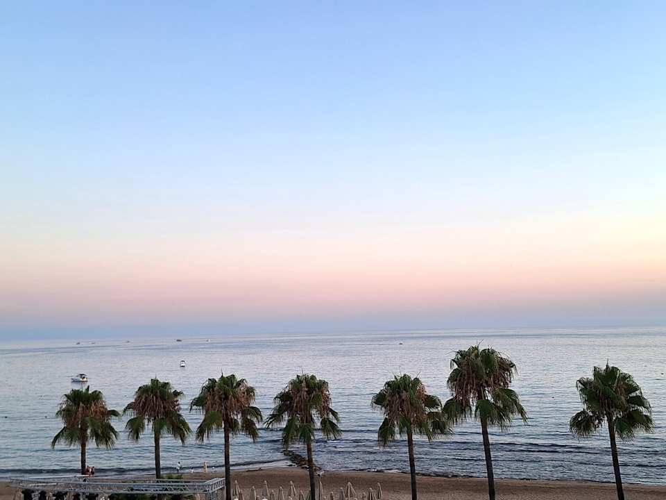 Strand Club Melas Privé