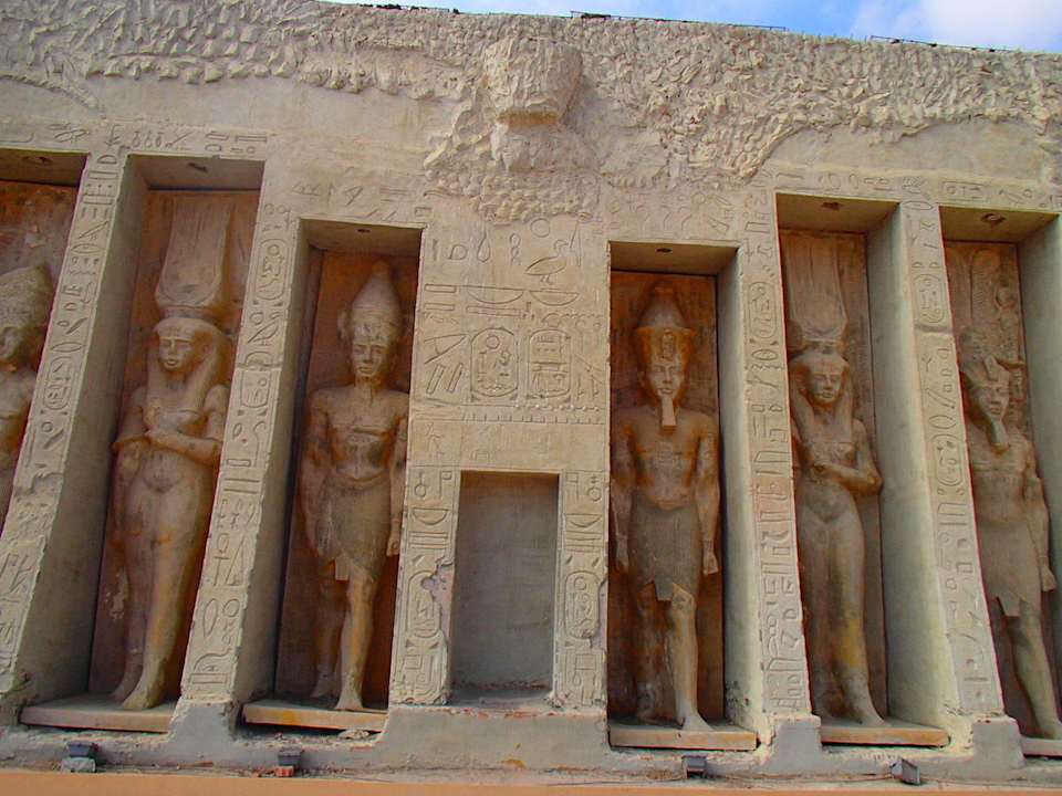 Декорации 1001 ночи Pickalbatros Alf Leila Wa Leila Resort - Neverland Hurghada