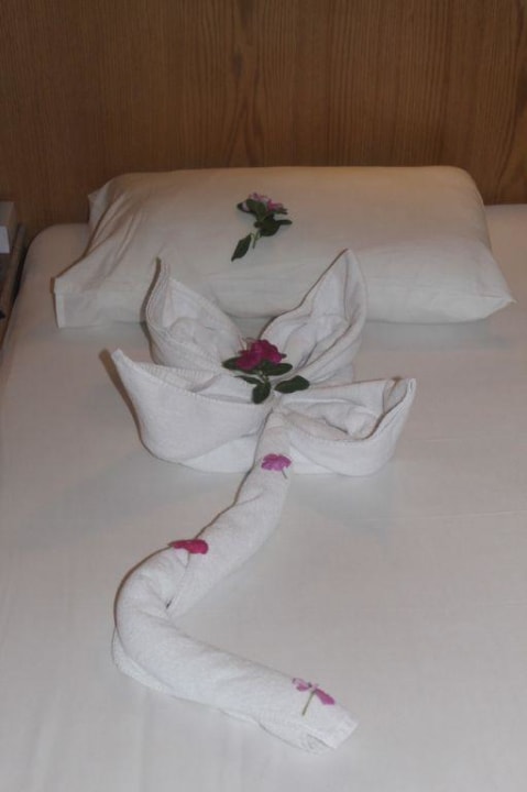 Sehr schön, wie jeden Tag Pickalbatros Alf Leila Wa Leila Resort - Neverland Hurghada