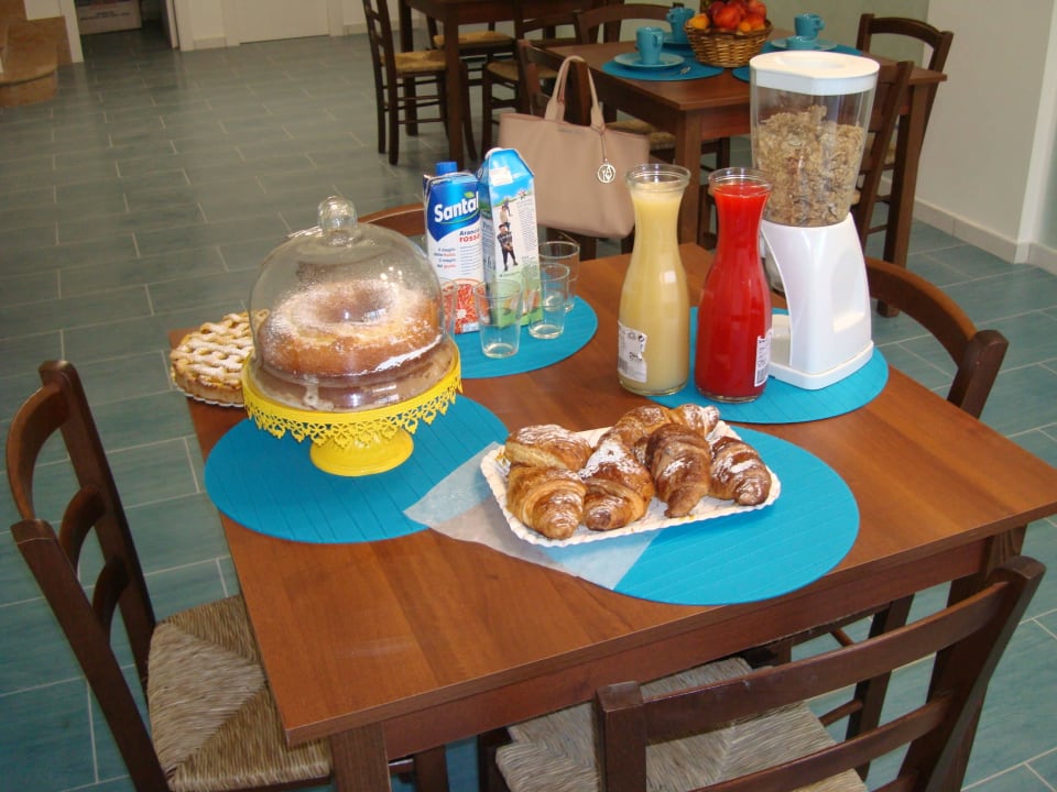 Prima colazione Gästehaus  Mare e Luna