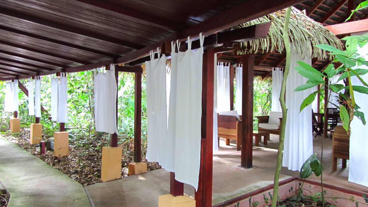 Internet- und Aufenthaltsbereich Namuwoki Lodge