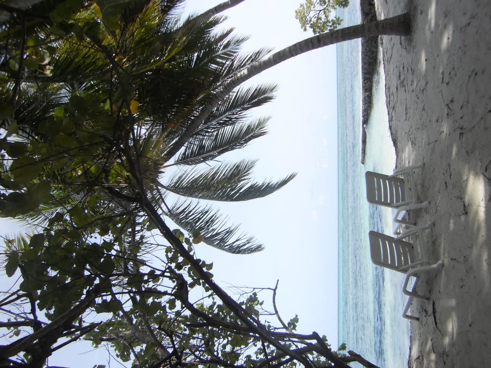 Unser Strand vorm Zimmer Nr 147 Adaaran Select Hudhuran Fushi - Premium All Inclusive