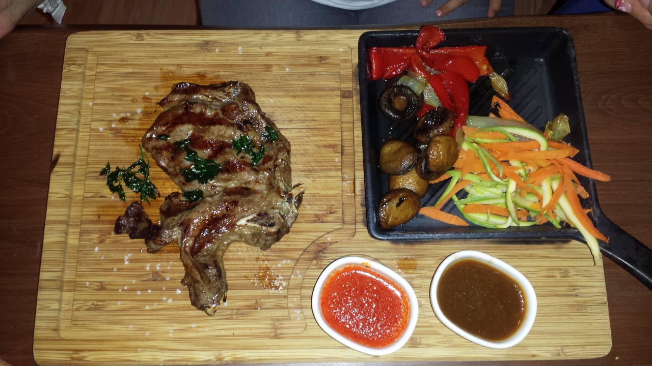 Steakhouse sehr lecker VONRESORT Golden Coast