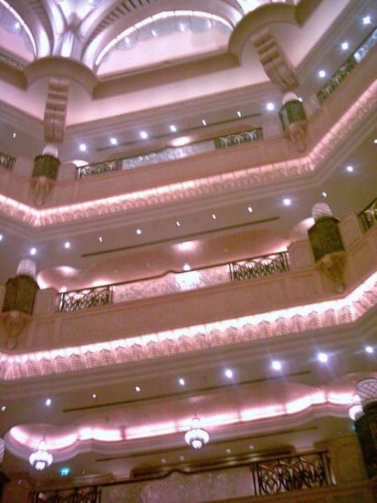 Eine der Lobbies Emirates Palace Mandarin Oriental