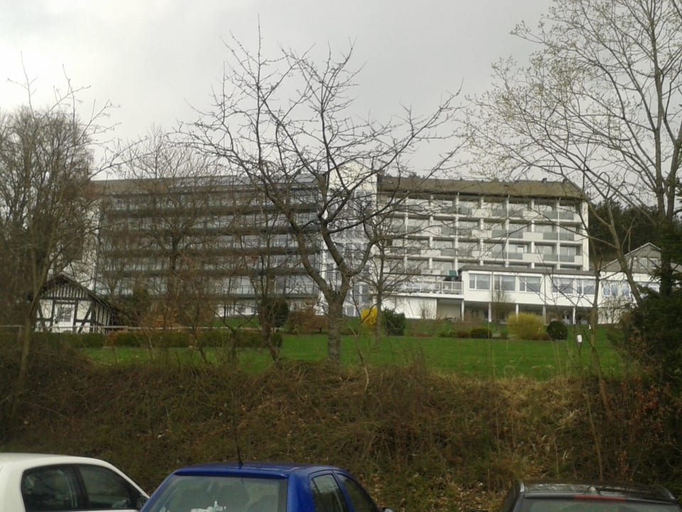 Hotel von außen Hotel zum Hallenberg