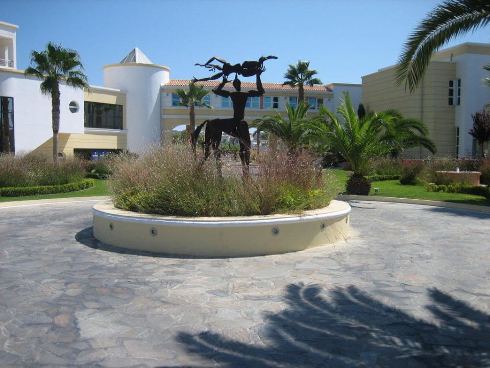 Sehr kreativ Neptune Luxury Resort