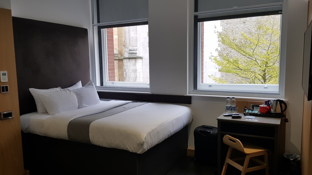 Zimmer The Z Hotel City