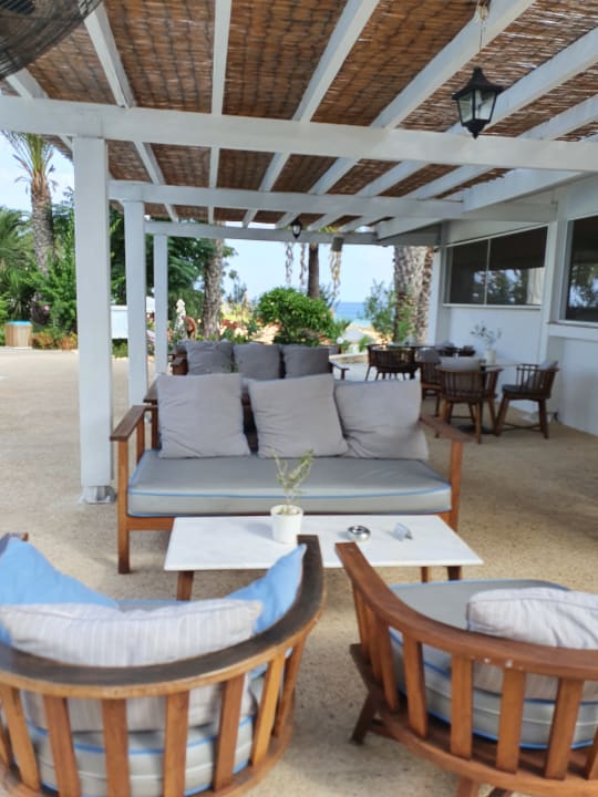 Gastro Crystal Springs Beach Hotel