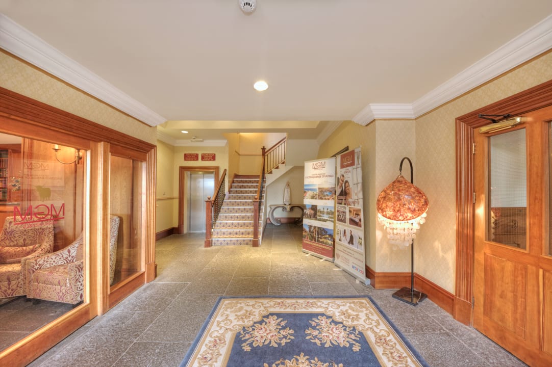 Lobby Muthu Newton Hotel