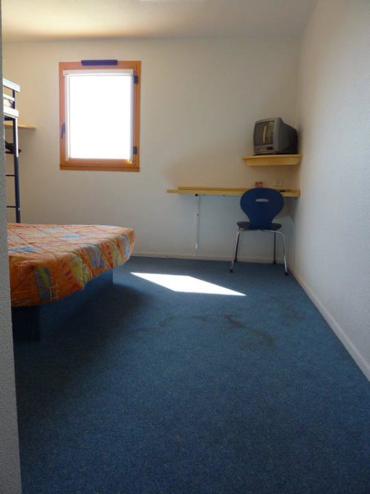 Fleck im Teppich ibis budget Hotel Pontault Combault Marne la Vallée
