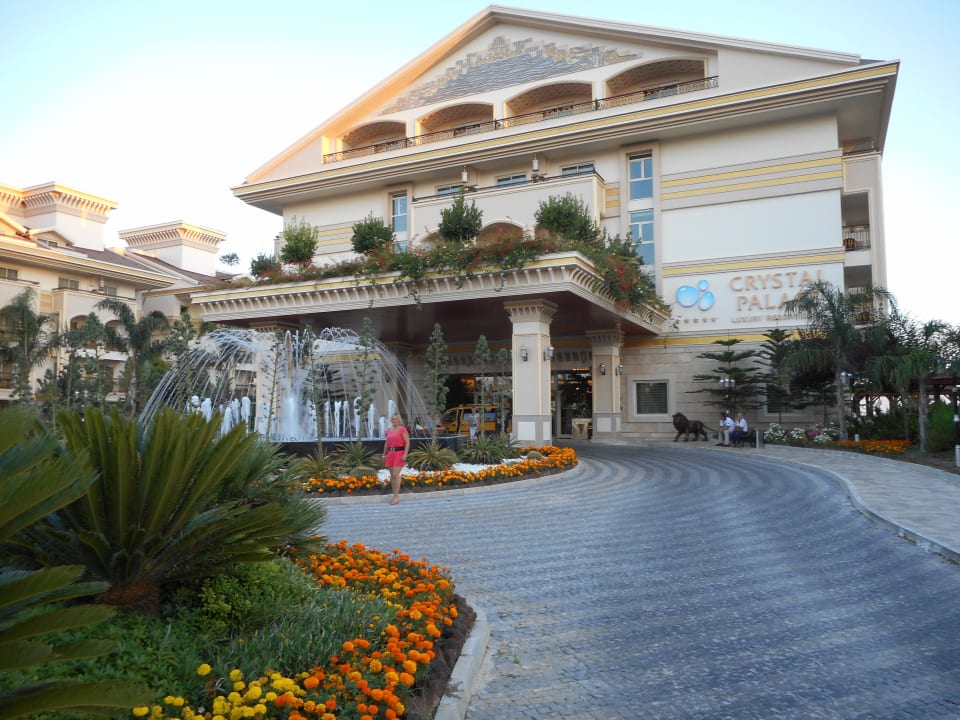 Front of hotel Diamond Excellence Resort & Spa