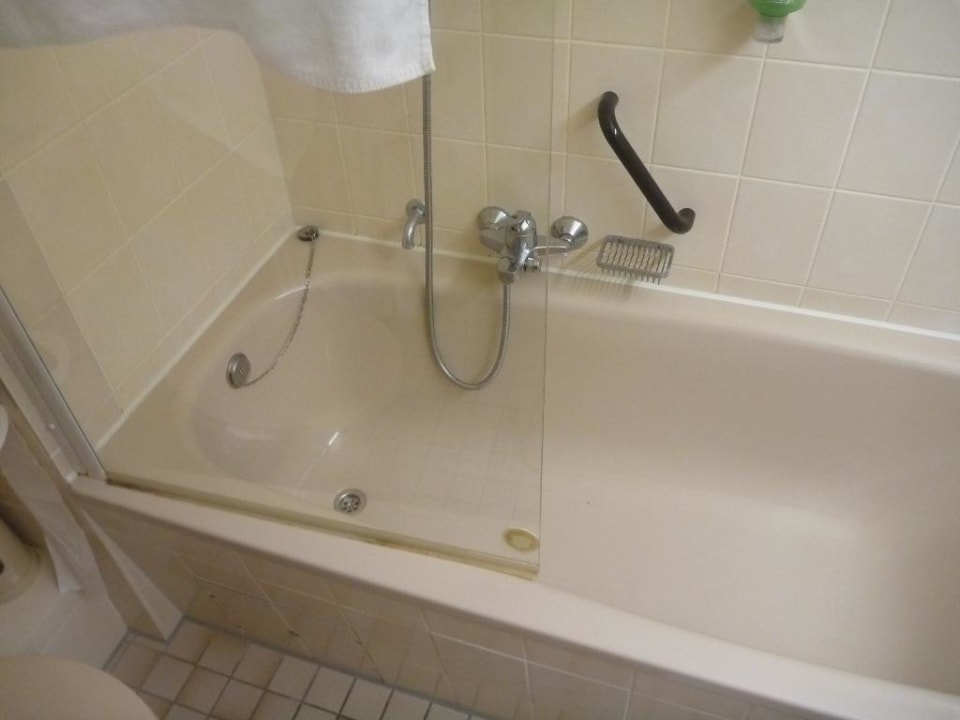 Badewanne Göbel's Seehotel Diemelsee