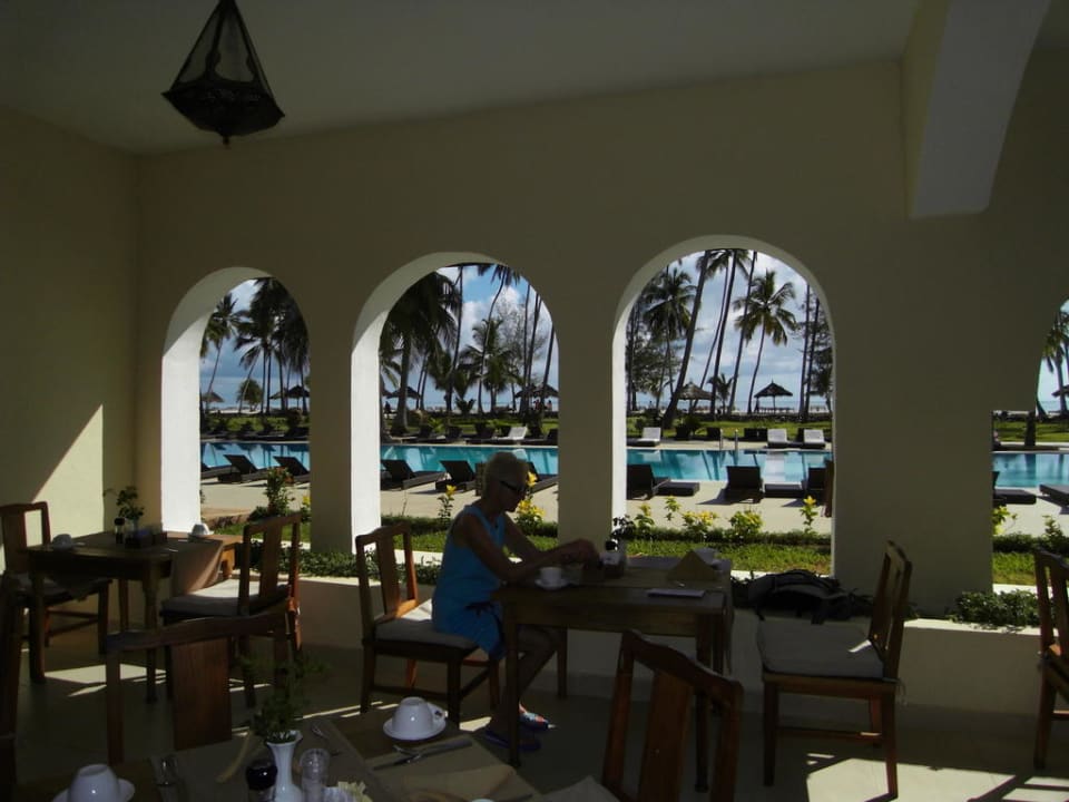 Blick zum Pool TUI Blue Bahari Zanzibar