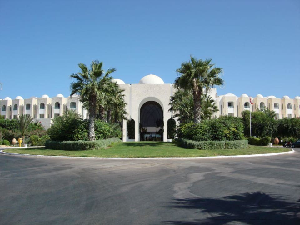 L'entrée Hotel Royal Garden Palace