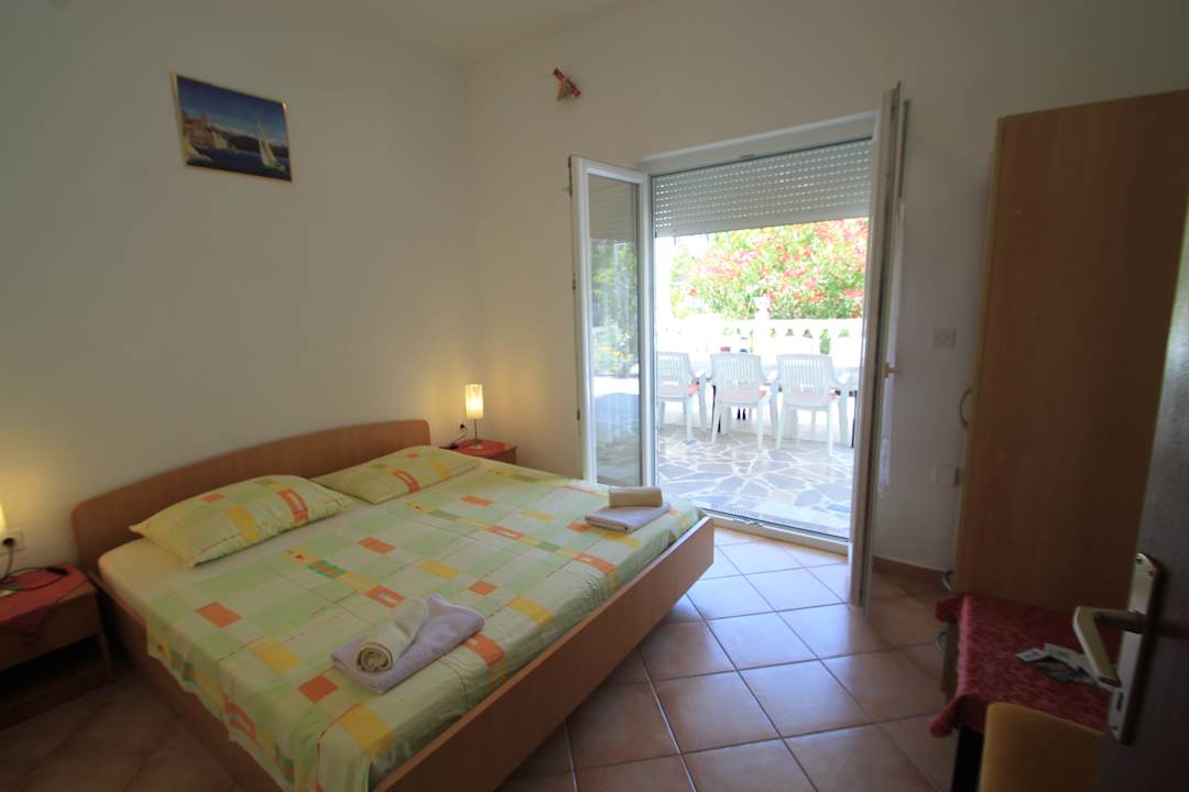 Zimmer Ferienhaus Perkic 2 Wohnungen