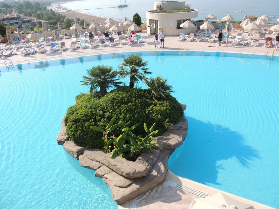 Pool Melas Resort Hotel