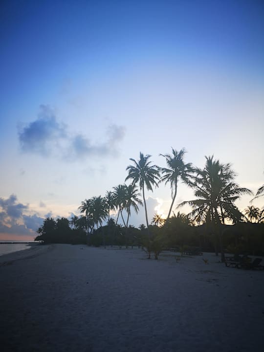 Strand Kuredu Island Resort & Spa