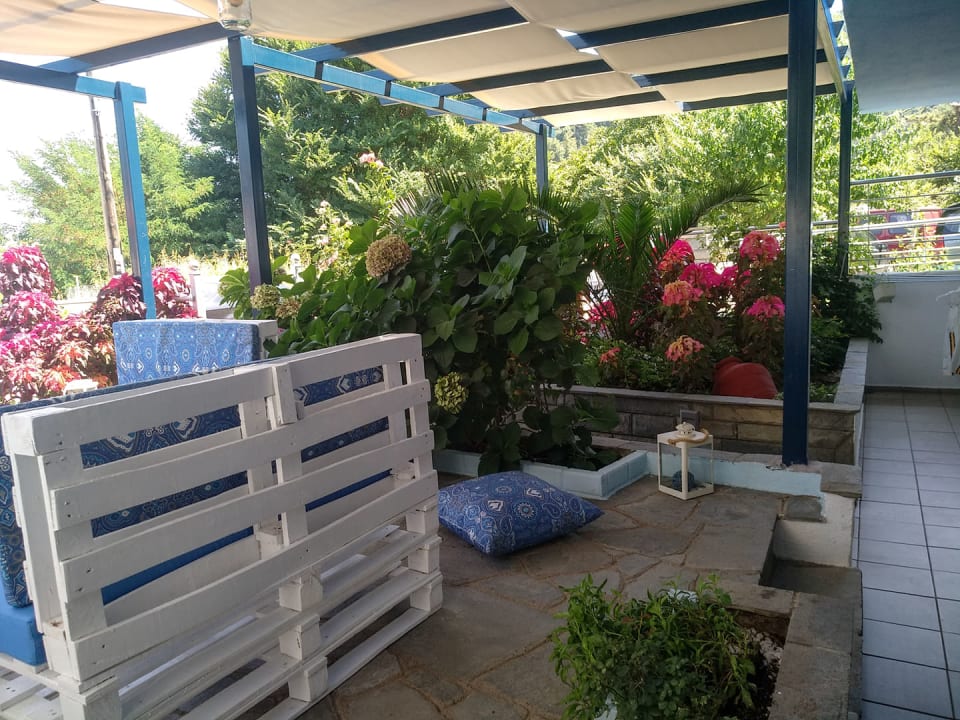 Gartenanlage Celeste Deluxe Apartments