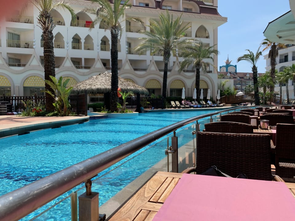 Pool Well Palace Side