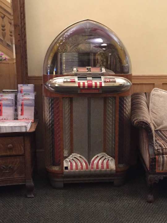 Musicbox in der Lobby Hotel Aida Plaza