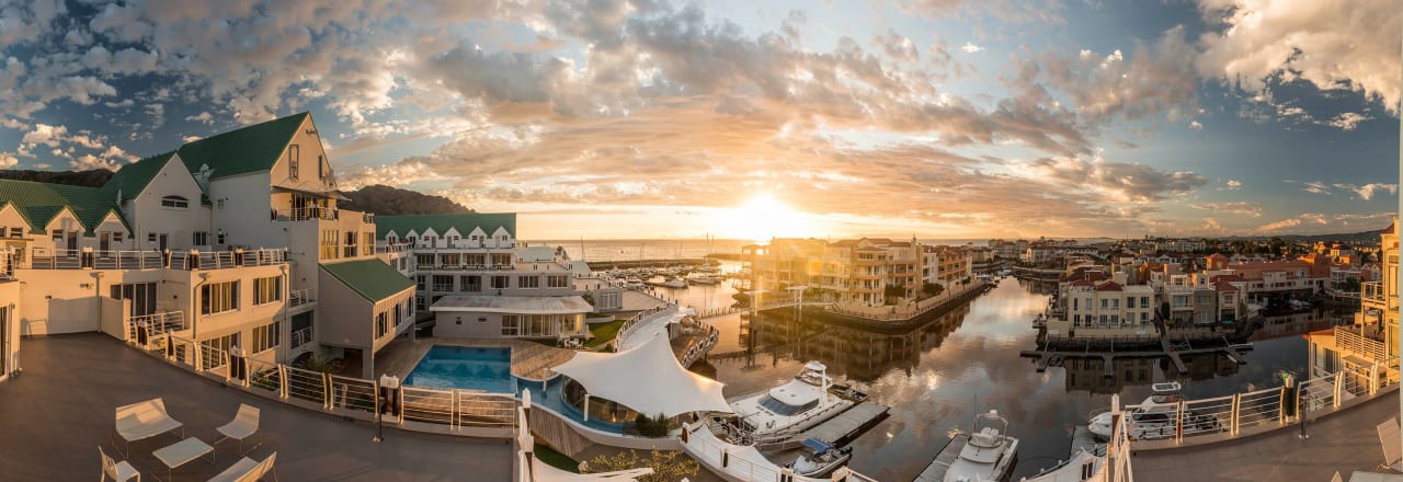 Außenansicht Krystal Beach Hotel