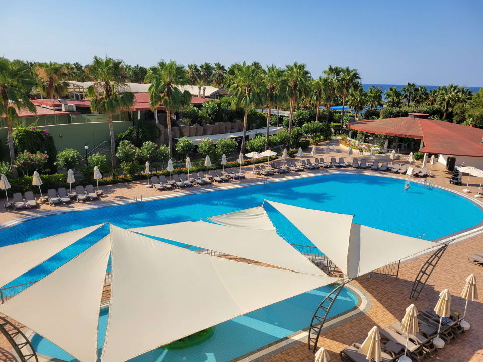 Pool VONRESORT Golden Coast