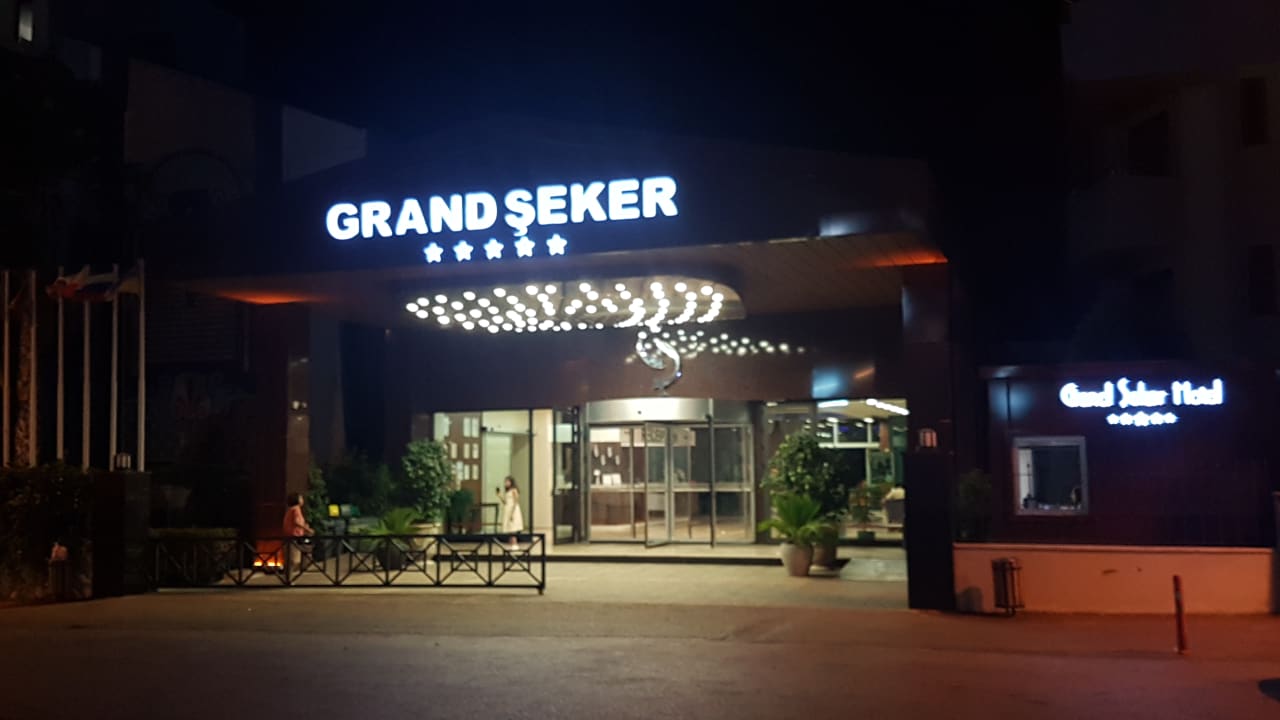 Lobby Grand Seker Hotel