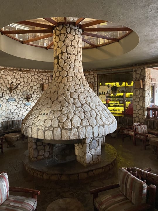 Lobby Taita Hills Safari Resort & Spa