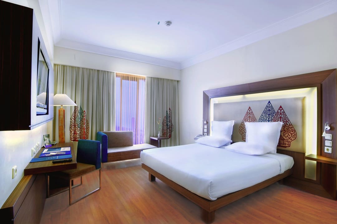 Deluxe King Hotel Novotel Solo