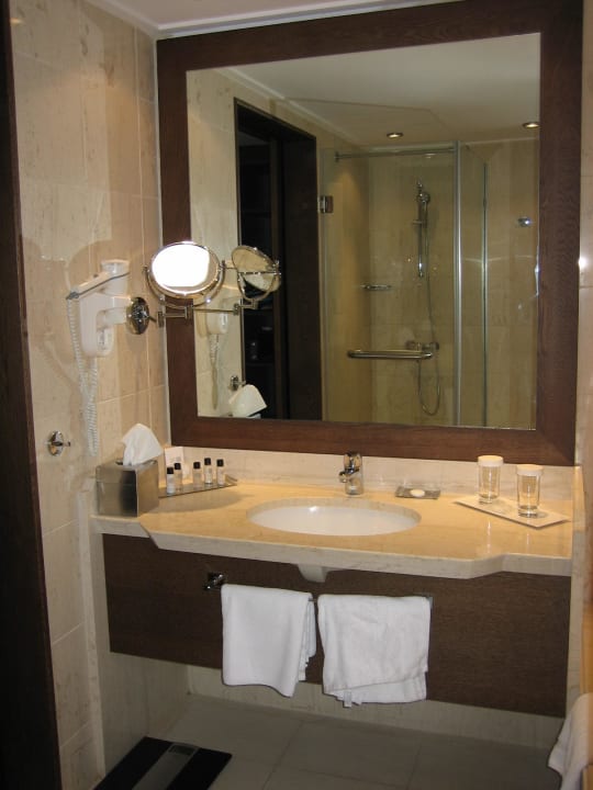 Schönes, großes Bad Atlantica Belvedere Resort