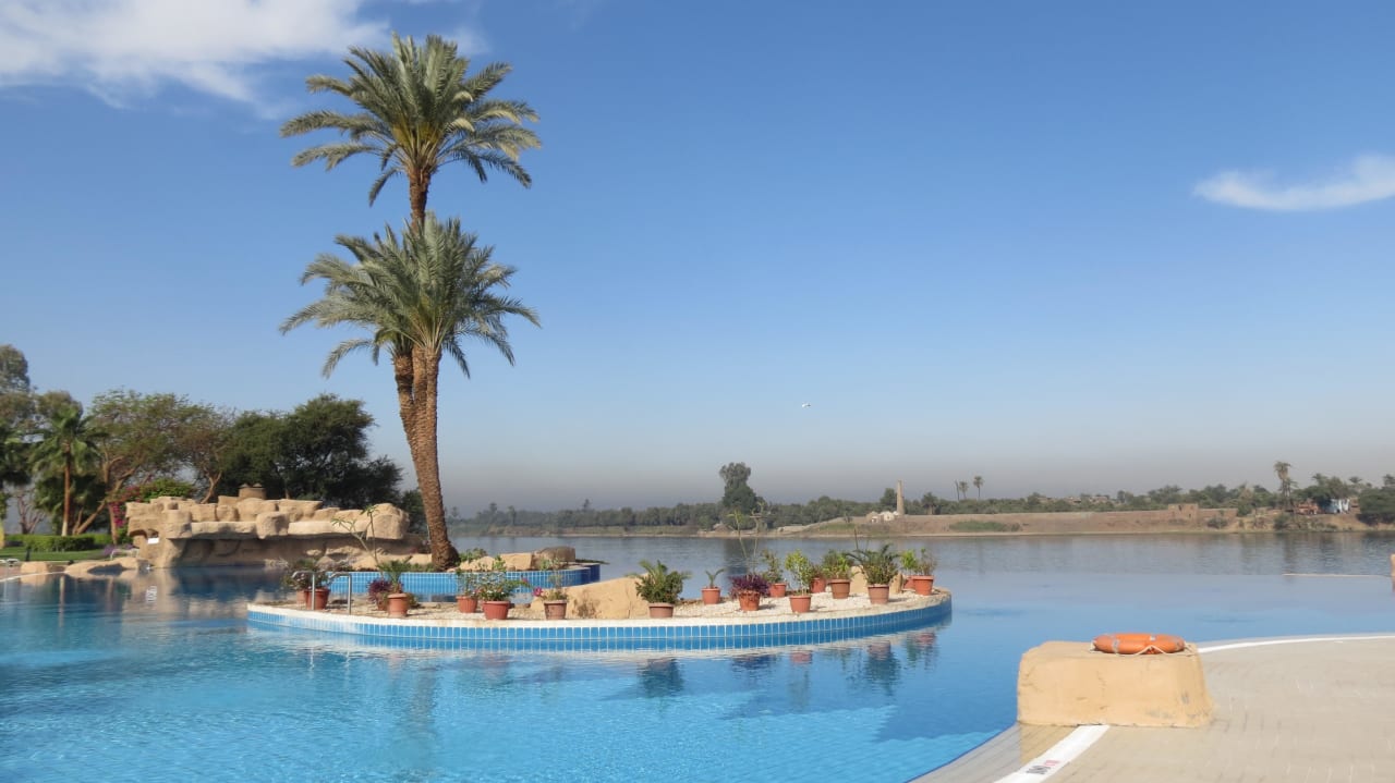 Grosser Pool Jolie Ville Kings Island Luxor