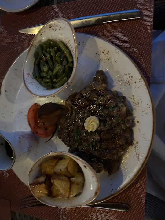 Gastro Fujairah Rotana Resort & Spa