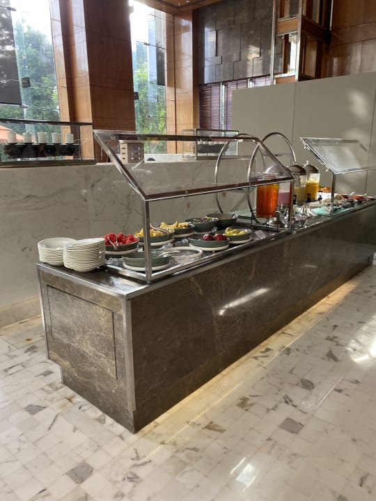 Gastro Hotel Vivanta by Taj Gurgaon