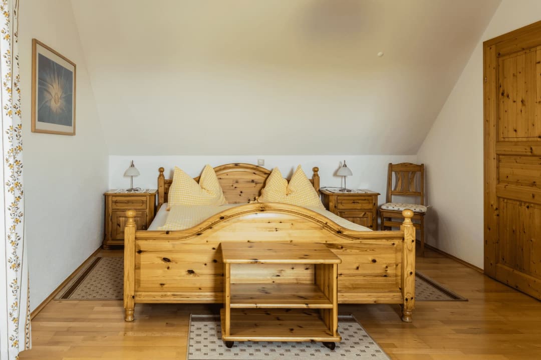 Zimmer Weingut & Buschenschank Pölzl