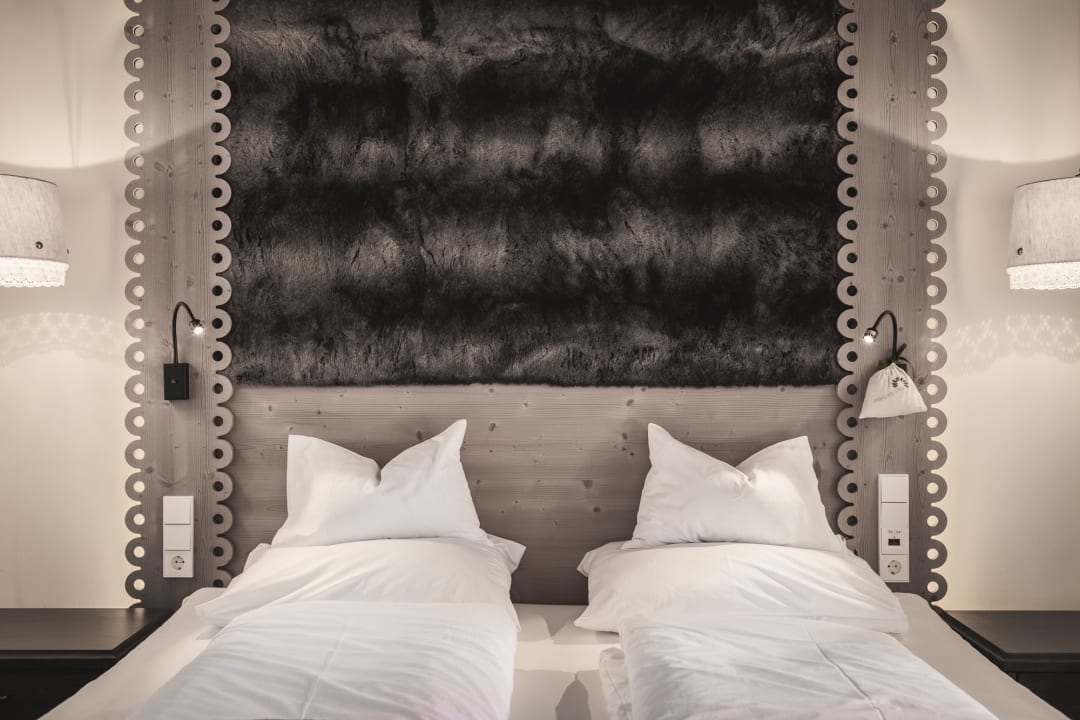 Zimmer Hotel & Chalets Edelweiss