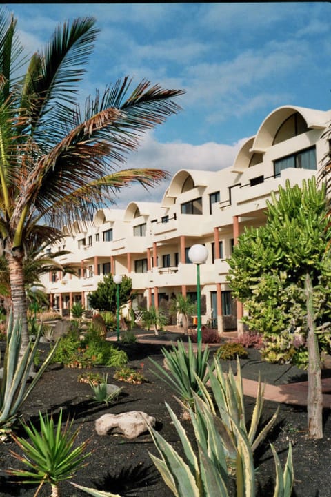 Hotelseite zur Strandpromenade SBH Hotel Royal Monica