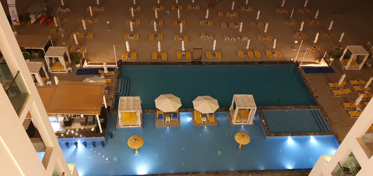 Pool C Central Hotel and Resort The Palm