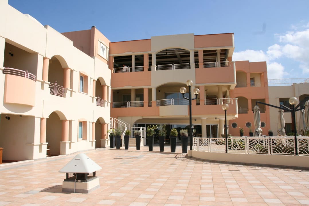 Hotel in sardischer Bauweise Almar Timi Ama Resort & Spa