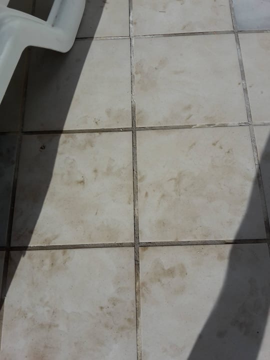 Schmutz eó Hotels Las Rosas