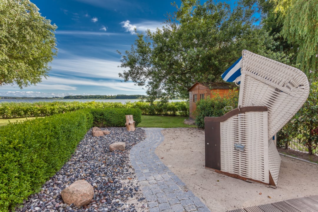 Gartenanlage Fährhaus Sellin Haus am See