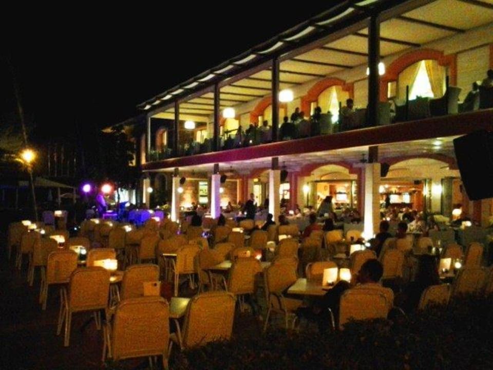 Restaurant (oben) VIVA Cala Mesquida Suites & Spa 16+