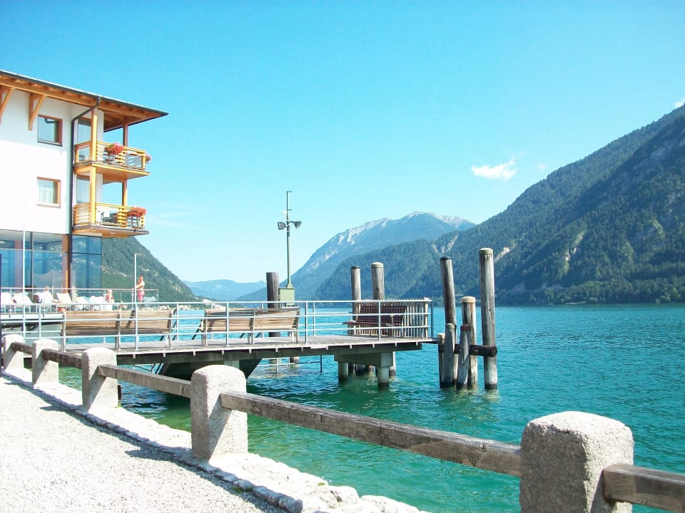 Ausblick vom Garten aja Fürstenhaus am Achensee